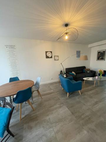 Rare ! Maison ancienne rénovée à vendre à Saumur entre les Ponts