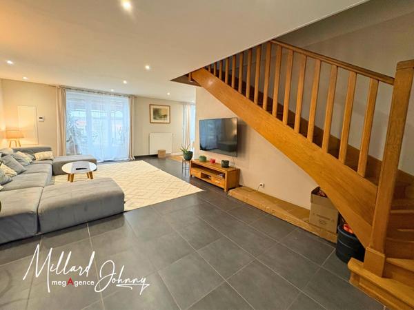 Maison à SAINT-VALLIER, 71230 - 9 pièces 204m²