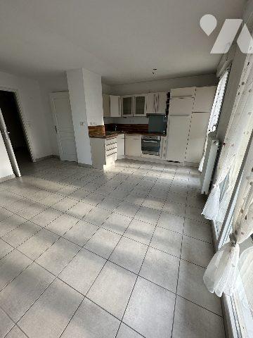 APPARTEMENT F4 - 80m² - GARAGE