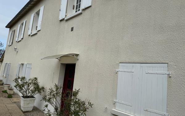 Maison à vendre    5 pièces • 162 m2 Magné