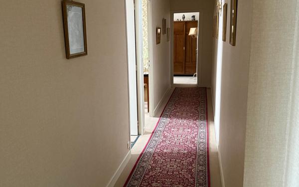 Maison à vendre    5 pièces • 162 m2 Magné