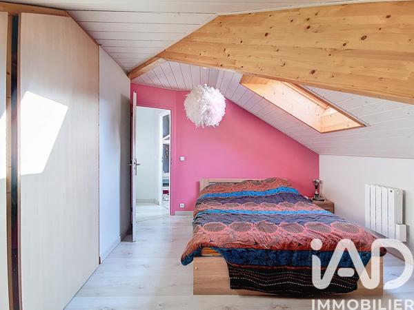 Maison à vendre 7 pièces 138 m² Saint-Cergues