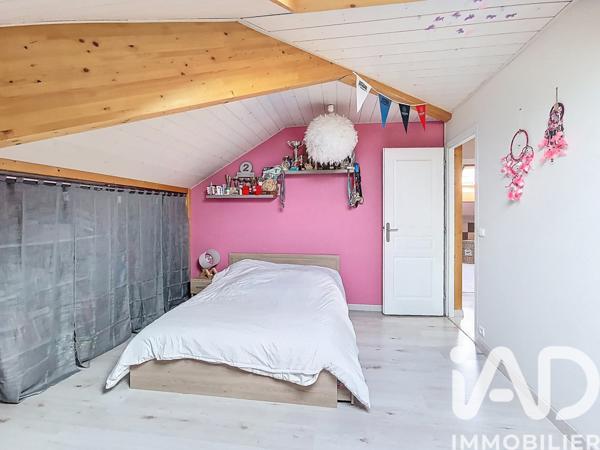 Maison à vendre 7 pièces 138 m² Saint-Cergues