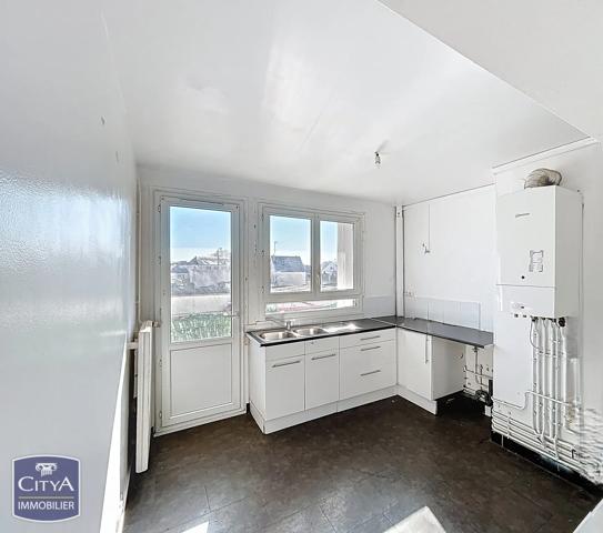 Appartement à vendre 4 pièces 77.47m² Lucé (28110)
