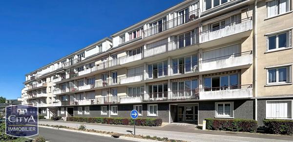 Appartement à vendre 4 pièces 77.47m² Lucé (28110)