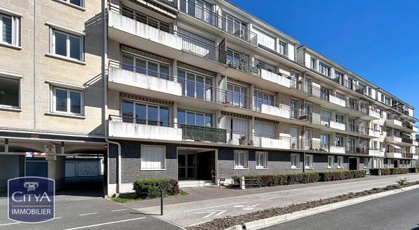 Appartement à vendre 4 pièces 77.47m² Lucé (28110)