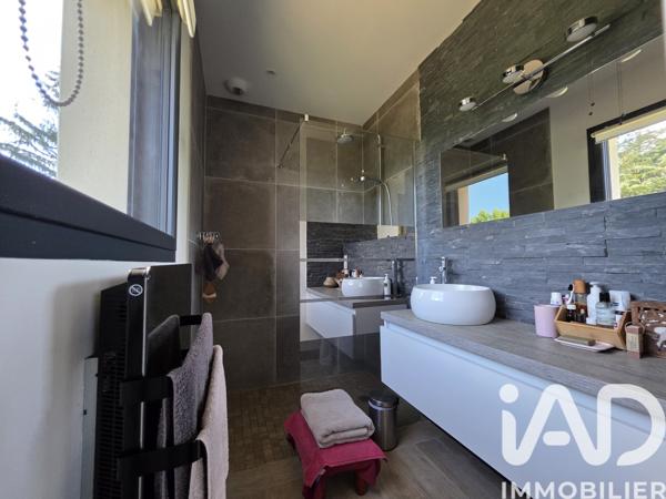 Maison à vendre 4 pièces 130 m² Saint-Vincent-du-Pendit