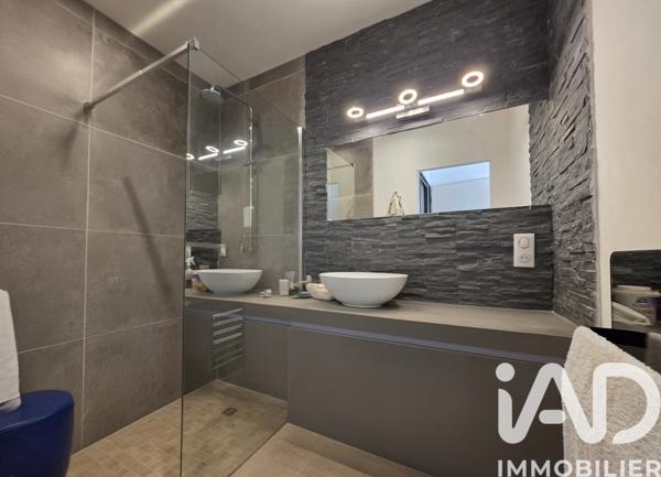 Maison à vendre 4 pièces 130 m² Saint-Vincent-du-Pendit