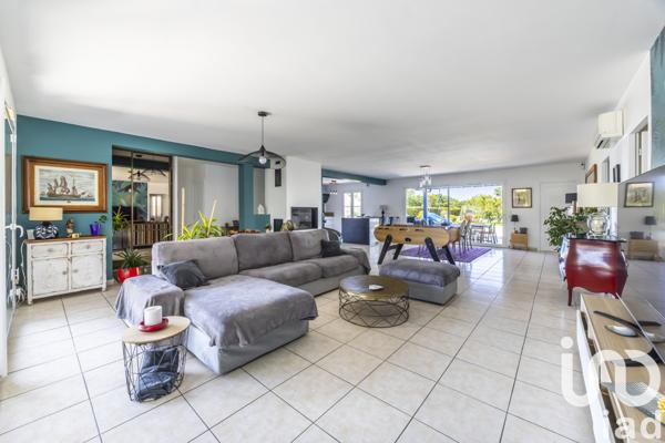 Maison à vendre 7 pièces 249 m² Mouguerre