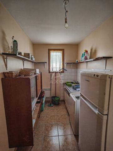 VALENSOLE – MAISON T4 DE PLAIN-PIED – VUE DÉGAGÉE – GARAGE – TERRAIN 1 700 M² CONSTRUCTIBLE – PISCINABLE – 314 600 €