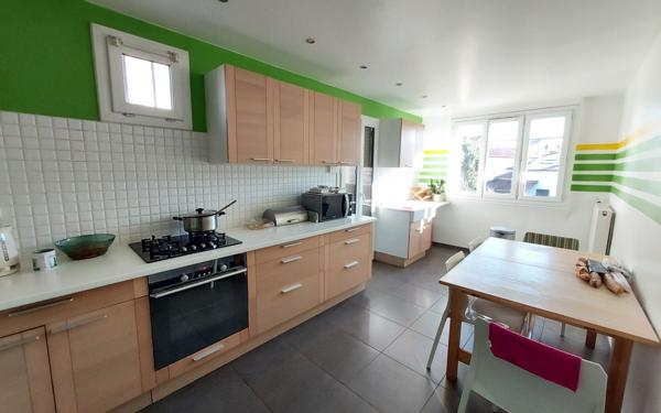 Maison à vendre    7 pièces • 171,04 m2 Neuilly-Plaisance