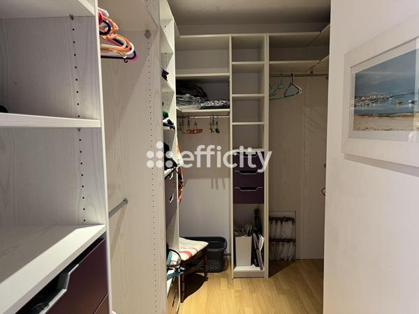 Maison
         5 pièces
        - 144 m² 394 000 € *