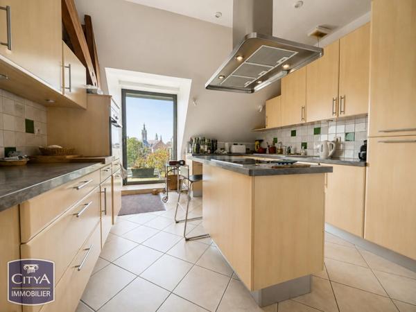 Appartement à vendre 4 pièces 154m² Cambrai (59400)