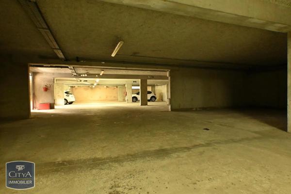 Local professionnel à vendre