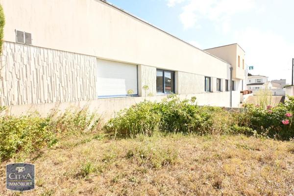 Local professionnel à vendre