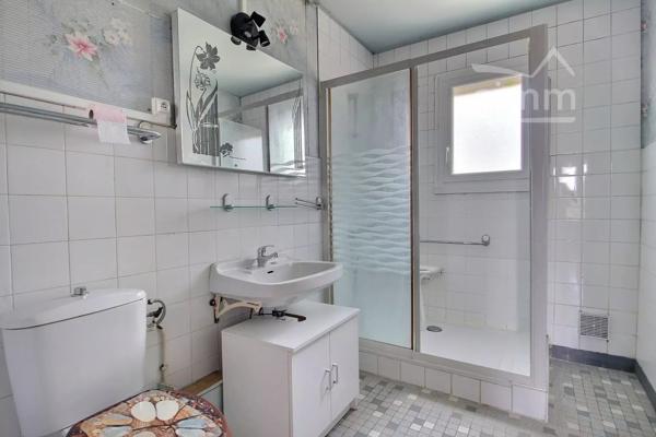 À vendre à Bourges, quartier Vauvert (rue Pierre de Coubertin).