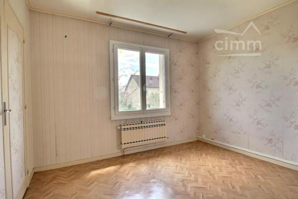 À vendre à Bourges, quartier Vauvert (rue Pierre de Coubertin).