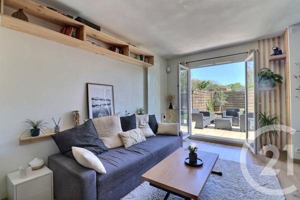 Maison à vendre  4 pièces - 81,20 m 2   PESSAC  - 33