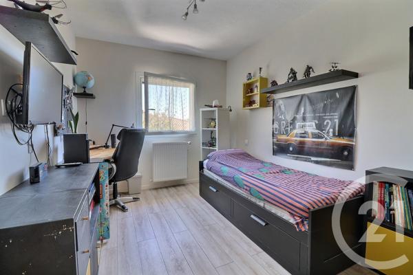 Maison à vendre  4 pièces - 81,20 m 2   PESSAC  - 33