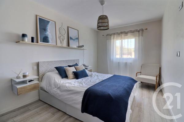 Maison à vendre  4 pièces - 81,20 m 2   PESSAC  - 33