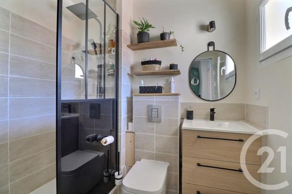 Maison à vendre  4 pièces - 81,20 m 2   PESSAC  - 33