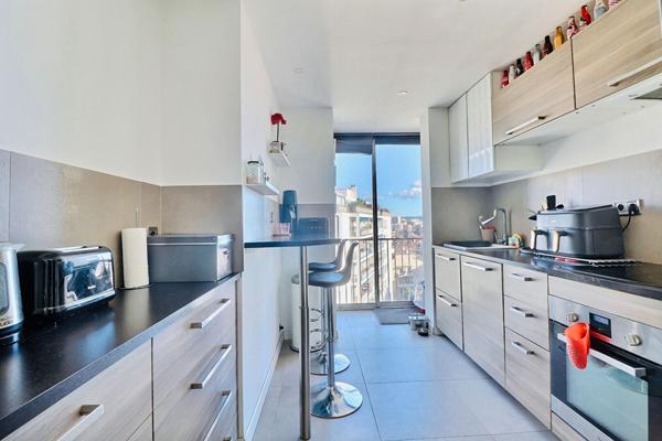 FLAMMARION/ LONGCHAMPS - 13004 - Appartement T3 - Balcon - Garage et cave