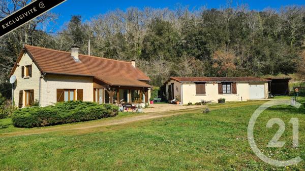 Maison à vendre  5 pièces - 105 m 2   SARLAT LA CANEDA  - 24