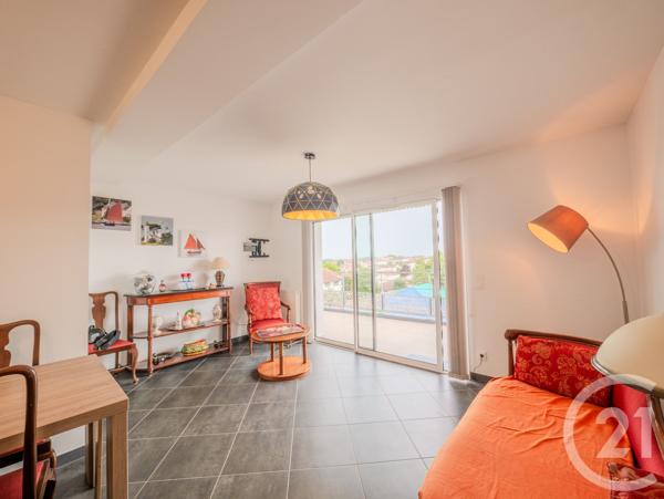 Appartement F3 à vendre  3 pièces - 61,89 m 2   DAX  - 40
