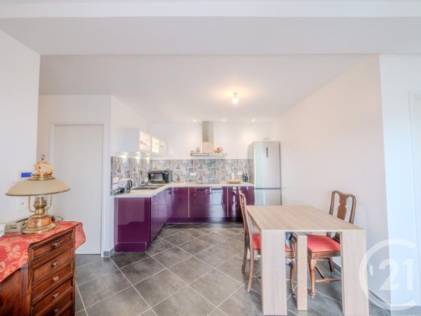 Appartement F3 à vendre  3 pièces - 61,89 m 2   DAX  - 40