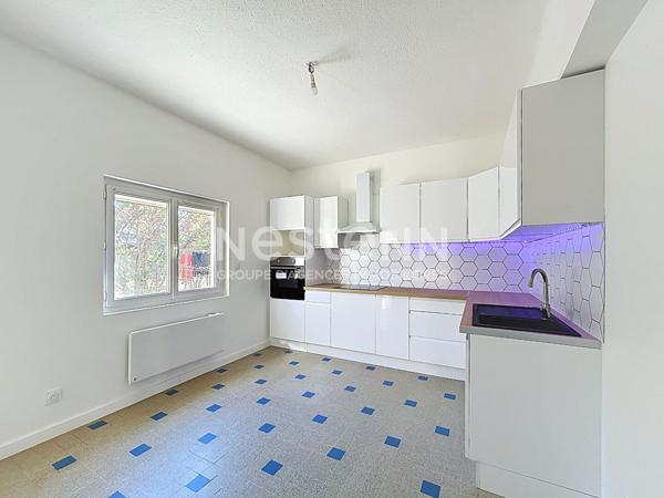 Maison 5 pièces de 107 m² avec garage et terrasses à Sigean