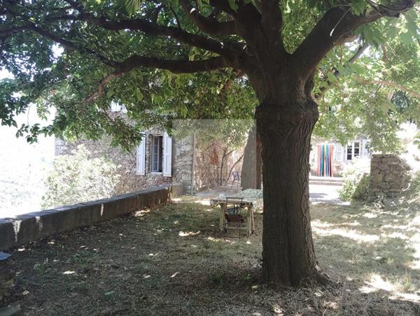 Maison d'exception à Val-d'Aigoual avec vue panoramique