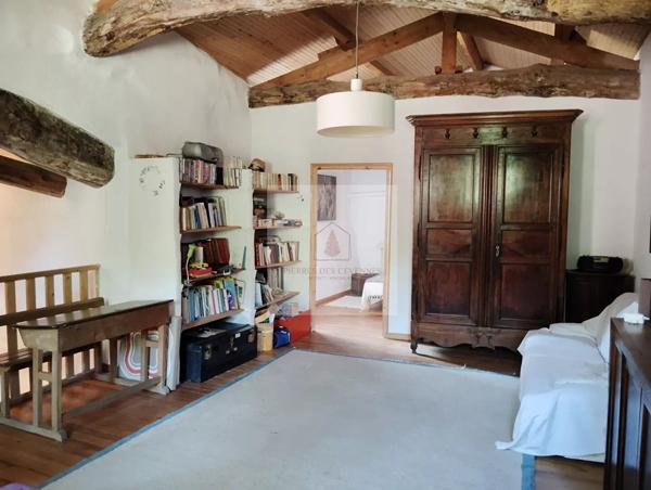 Maison d'exception à Val-d'Aigoual avec vue panoramique