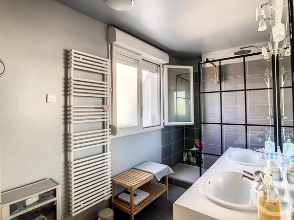 appartement à vendre  4 pièces - 106,93 m2 THIAIS - 94