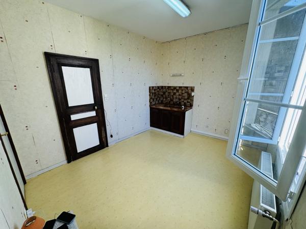 Immeuble à vendre à Montbazon (37250) - Indre-et-Loire