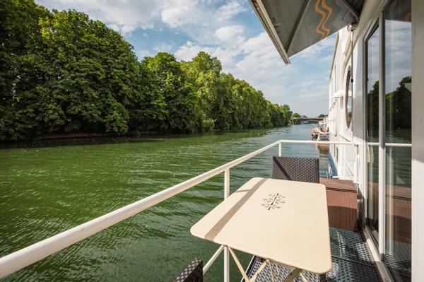 Péniche Neuilly-sur-Seine