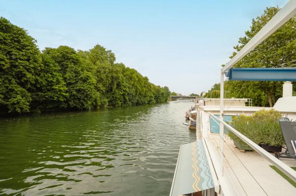 Péniche Neuilly-sur-Seine