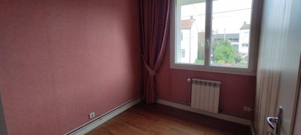 MAISON FAMILIALE EN VILLE