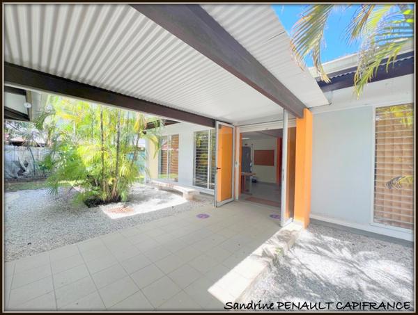 A VENDRE A KOUROU (GUYANE FRANCAISE) 3 magnifiques bâtiments indépendants de 456 m² - SUPERFICIE DU TERRAIN 1150 m² AU PRIX DE 730 000 €.