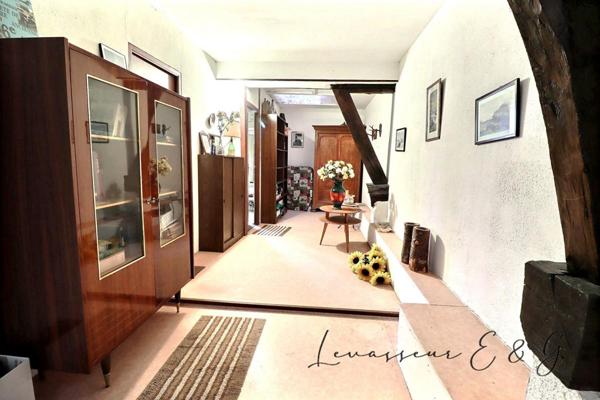 ANGY 60250 - Longère  4 chambres 185m² sur environs 1000m² de terrain