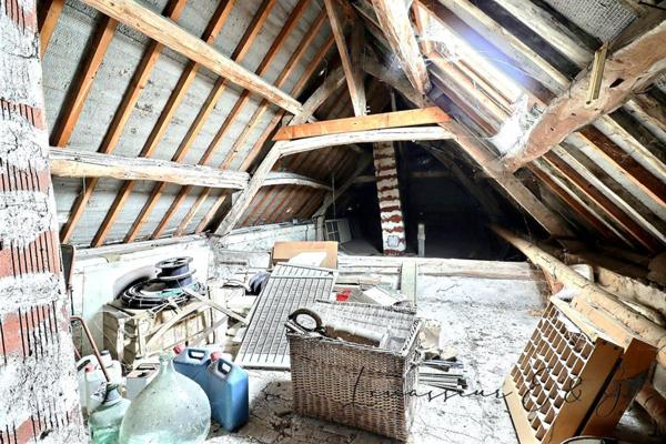 ANGY 60250 - Longère  4 chambres 185m² sur environs 1000m² de terrain