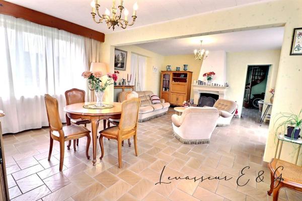 ANGY 60250 - Longère  4 chambres 185m² sur environs 1000m² de terrain