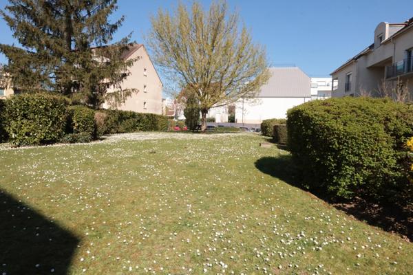 bel appartement de 4 pièces ( 3 chambres) bien agencé