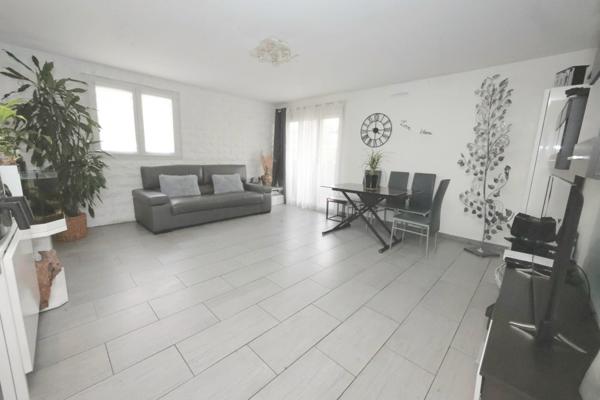bel appartement de 4 pièces ( 3 chambres) bien agencé
