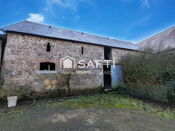 Ancien corps de ferme avec dépendances et terrain