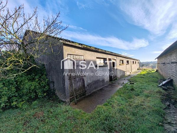 Ancien corps de ferme avec dépendances et terrain
