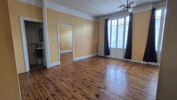 Vivez le confort urbain à deux pas du Grand Marché !!