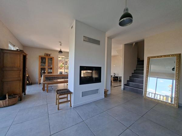 A VENDRE - Maison 6 pièce(s) 168 m2 située à Alès
