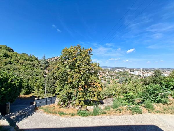 A VENDRE - Maison 6 pièce(s) 168 m2 située à Alès