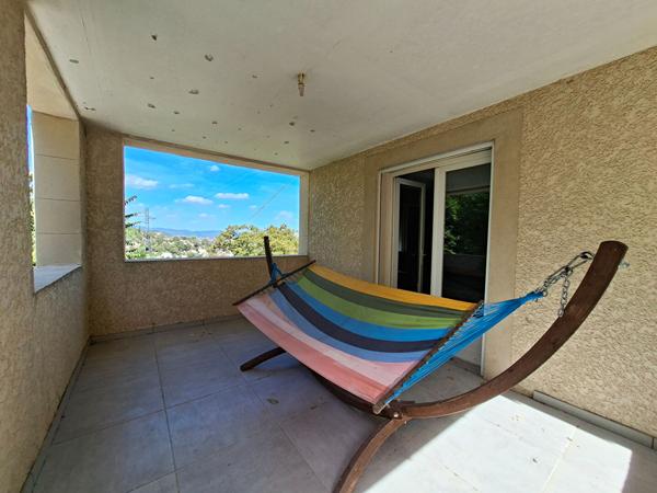 A VENDRE - Maison 6 pièce(s) 168 m2 située à Alès