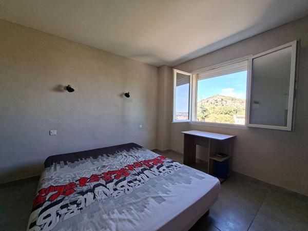 A VENDRE - Maison 6 pièce(s) 168 m2 située à Alès